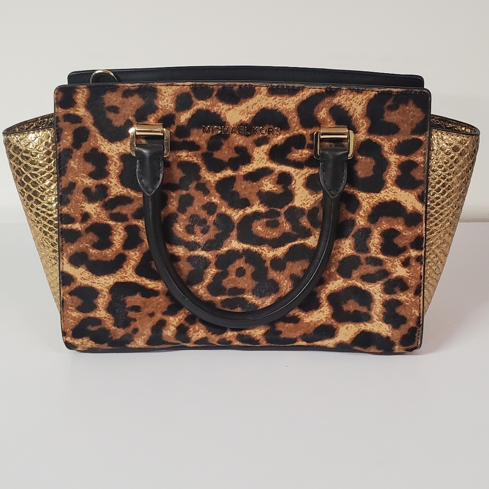 Michael Kors Leopard Print and Gold Tote Bag - Picture 5 of 14